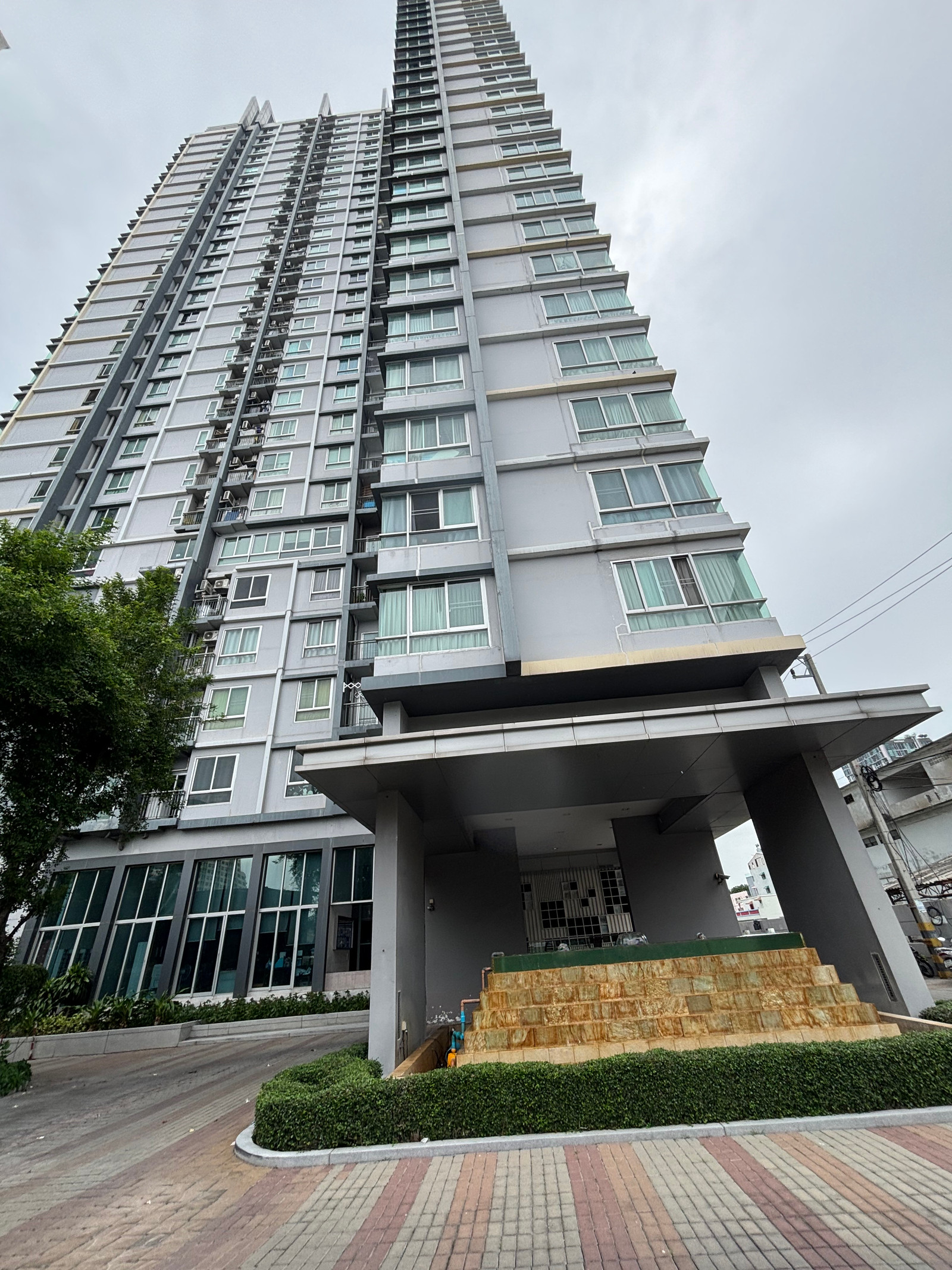 ขายคอนโด The Parkland Ratchada–Thapra ชั้น 29 ชั้นบนสุด 35.82 ตร.ม. ใกล้ BTS ตลาดพลู ราคา 1.72 ล้านบาท พร้อมอยู่ ขายคอนโด The Parkland Ratchada–Thapra ชั้น 29 ชั้นบนสุด 35.82 ตร.ม. ใกล้ BTS ตลาดพลู ราคา 1.72 ล้านบาท พร้อมอยู่
