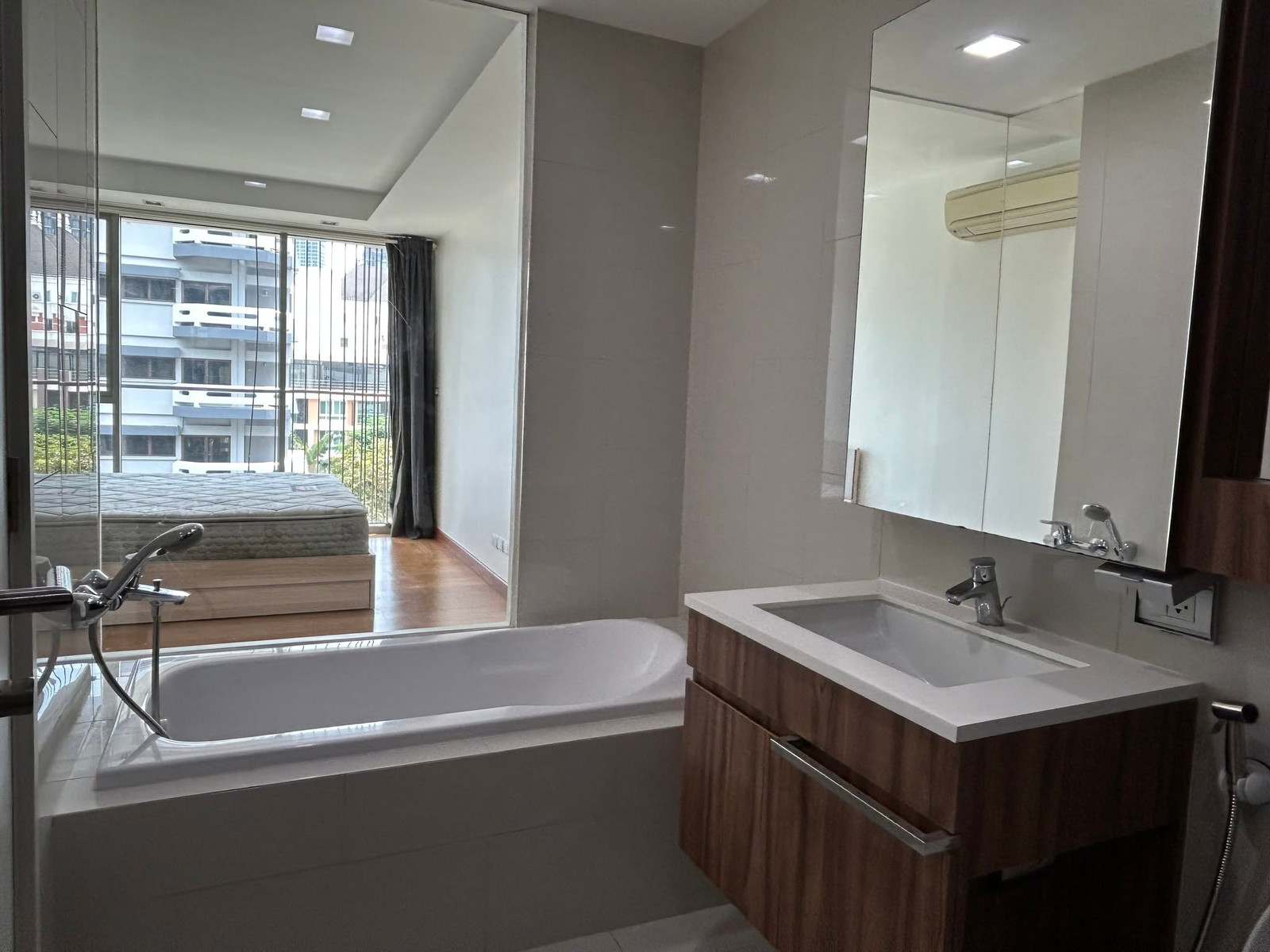 Condo for rent, 2 bedrooms, 2 bathrooms (Phrom Phong/Asoke area) – newly decorated, ready to move in. – รูปที่ 3