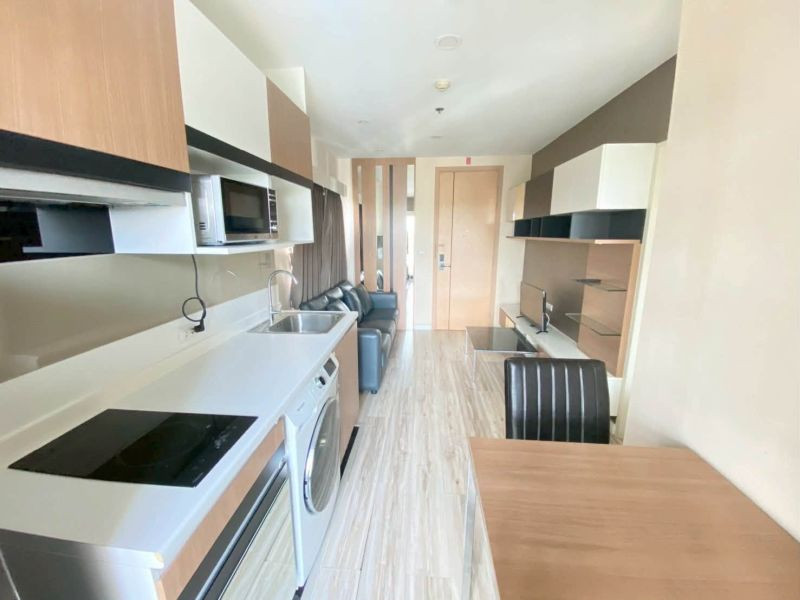 Urgent Sale! Plus Condo Sriracha, 33.97 sq.m., 1-bedroom unit. Great location, easy to rent out. Urgent Sale! Plus Condo Sriracha, 33.97 sq.m., 1-bedroom unit. Great location, easy to rent out.