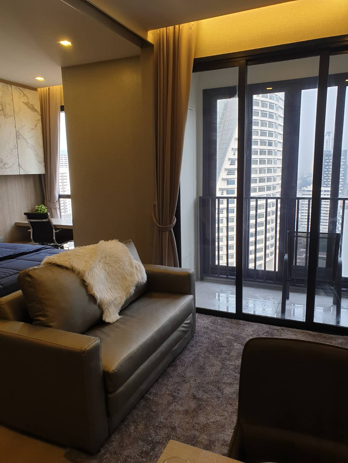 Condo for rent: Ashton Asoke, 1 Bed, central area in the sky, beautiful design, location next to BTS Asoke and MRT Sukhumvit.