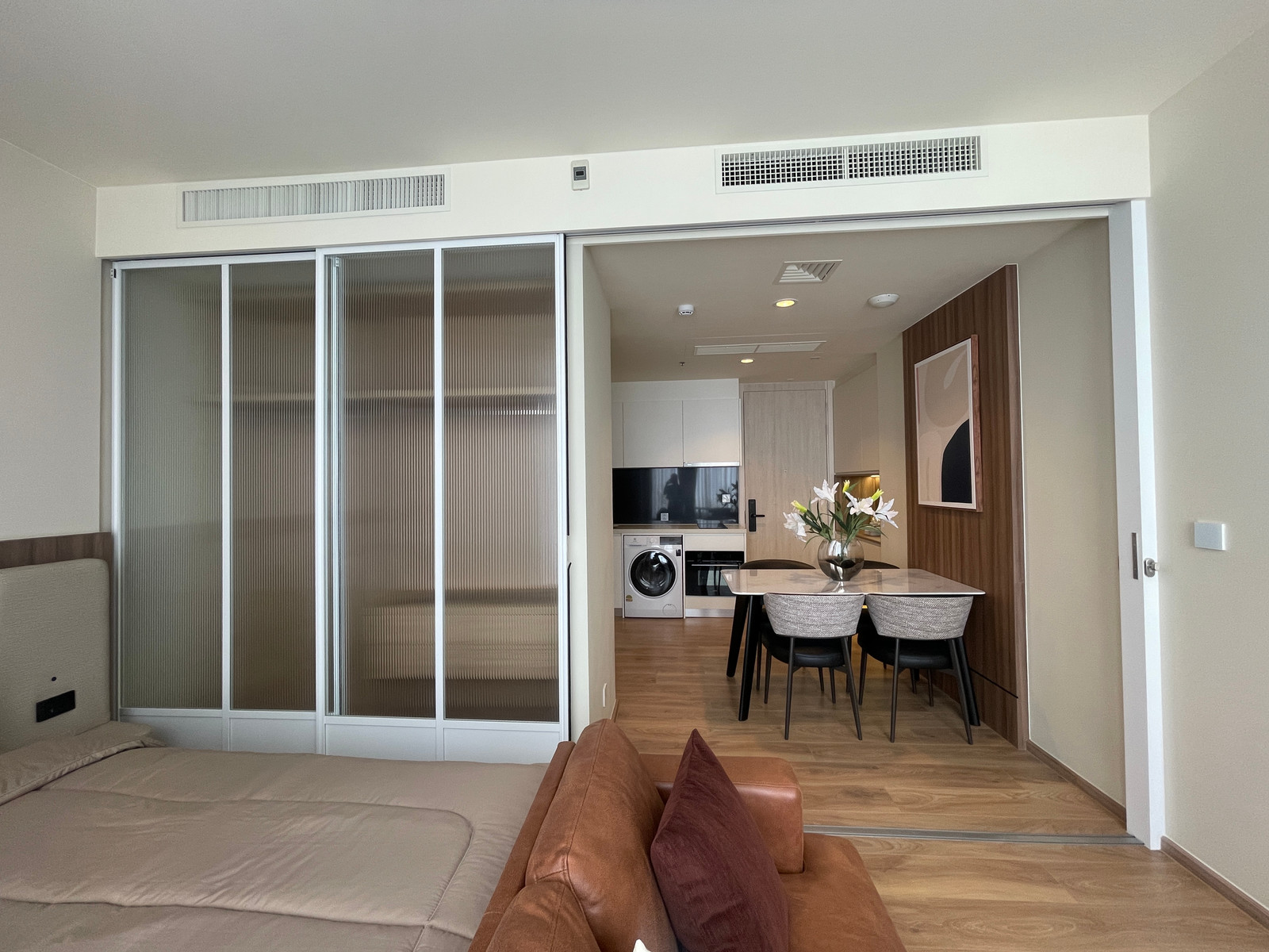 📍For Rent ✨Noble Form Thonglor✨ 1 bed, 1 bath, size 34 sqm, High floor, Near BTS Thonglor (1.5 km), Tel.0982645161