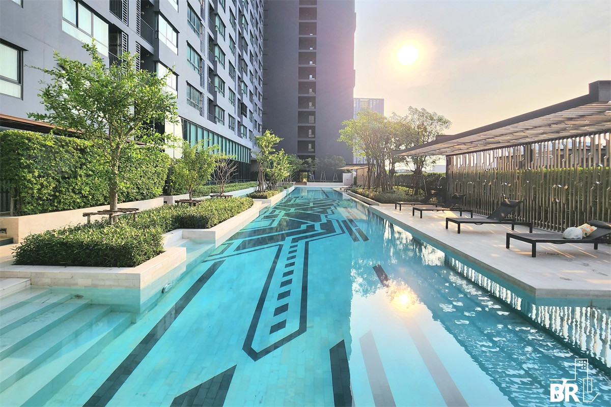 For rent condo Ideo S93 next to Bts Bang Chak.
