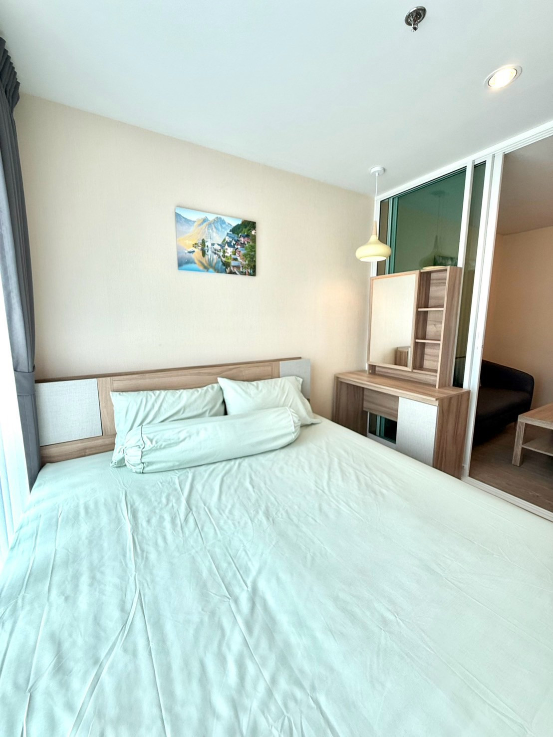 Condo for rent, Regent Home Bangna, Regent Home Bangna, 1 bedroom, 28 sq m, 17th floor, Building B, river view, beautifully decorated room. Complete furniture and electrical appliances Ready to move in, rent 10,000 baht/month, call 0978646464 Line: grandv