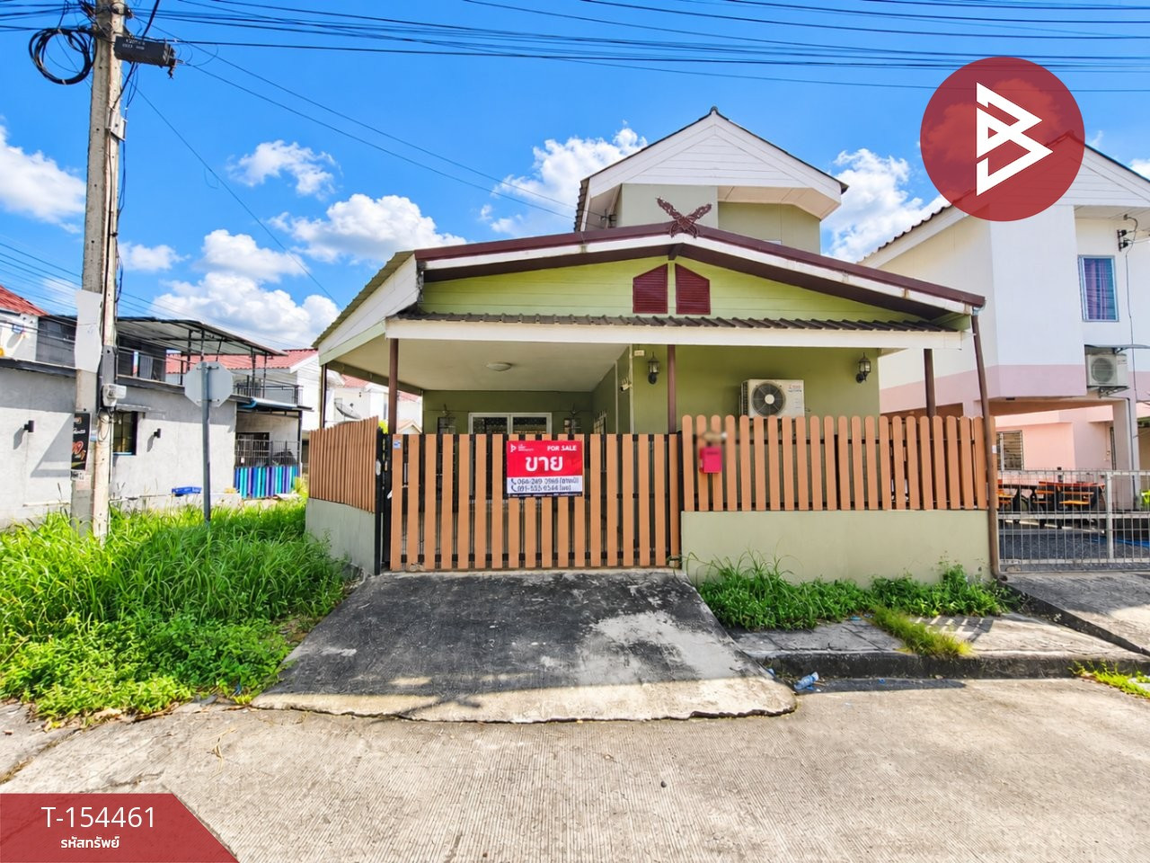 Semi-detached house for sale, Eua-Athorn Wang Yen Village, Plaeng Yao, Chachoengsao.