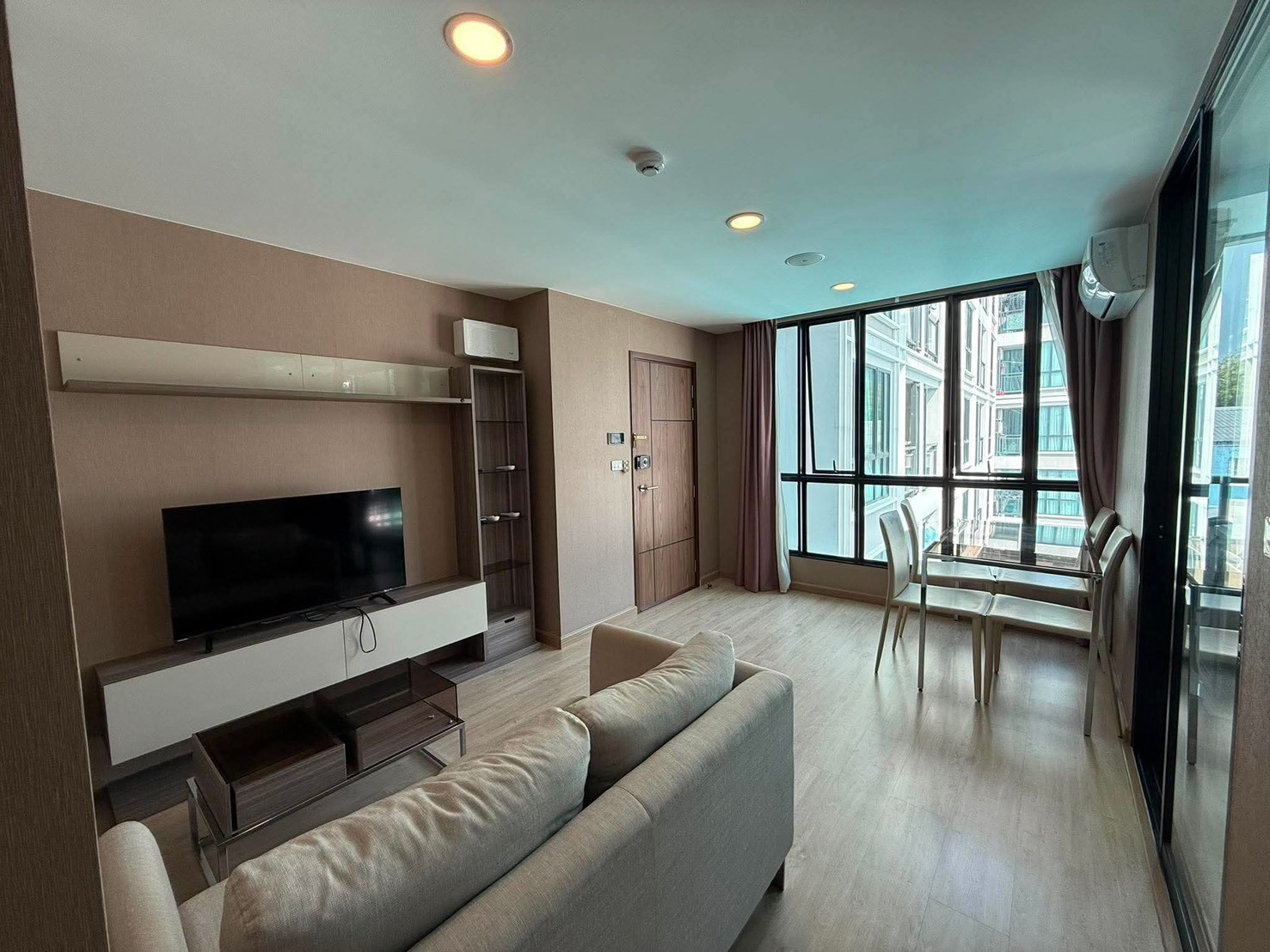 ขายคอนโด  The Cube Urban Sathorn Chan - 2 ห้องนอน 1 ห้องน้ำ - 44 ตร.ม. - ขาย 4,590,000 บาท [MKs2610001]