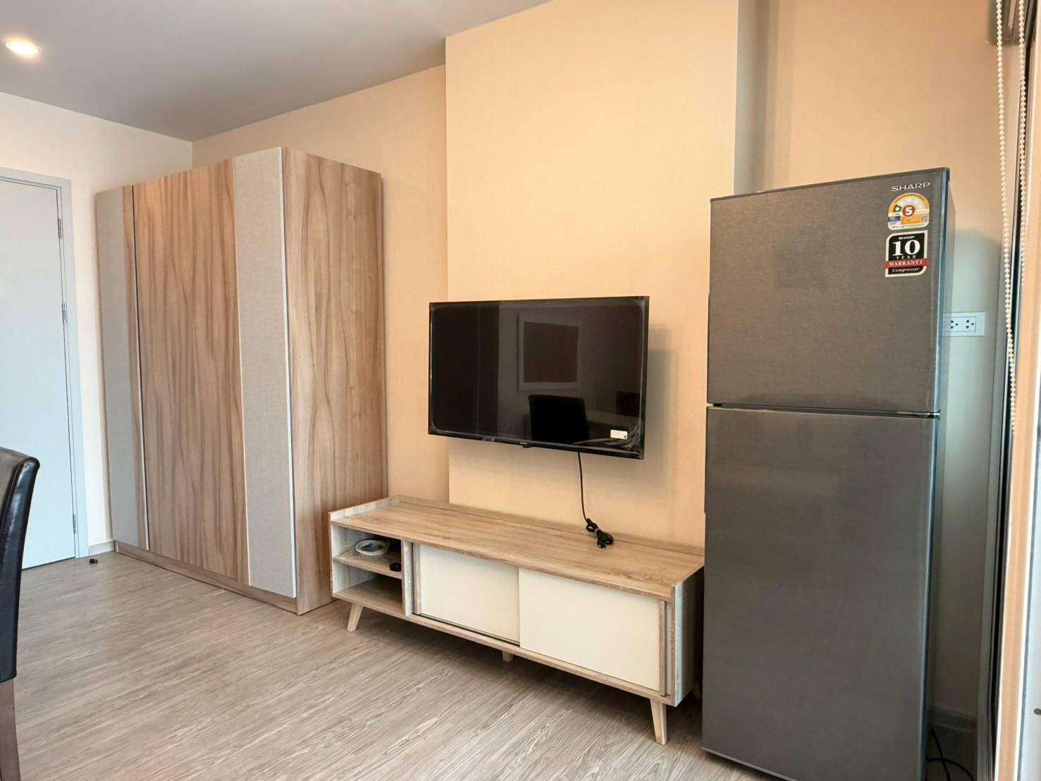 ให้เช่าคอนโด Regent Home Bangna รีเจ้นท์ โฮม บางนา 1 ห้องนอน 28 ตร.ม. ชั้น 17 อาคาร B วิวแม่น้ำ ห้องตกแต่งสวย เฟอร์นิเจอร์และเครื่องใช้ไฟฟ้าครบ พร้อมเข้าอยู่ ค่าเช่า 10,000 บาท/เดือน โทร 0978646464 Line: grandvarin4 – รูปที่ 3