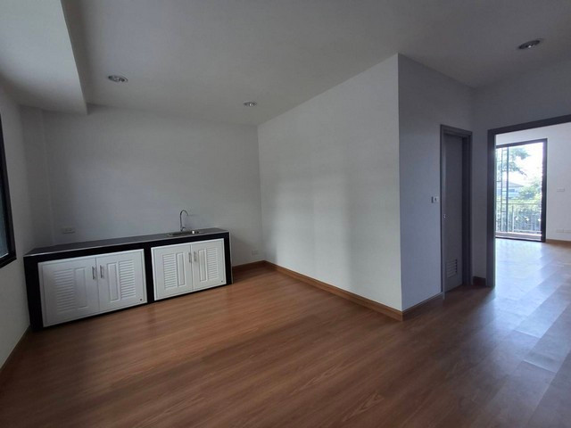 Home office for rent, 3 floors with warehouse, 380 sq m, Pak Kret Ratchaphruek Chaiyapakrit area, can be used as a showroom, warehouse to stock products. Office space, residence – รูปที่ 4