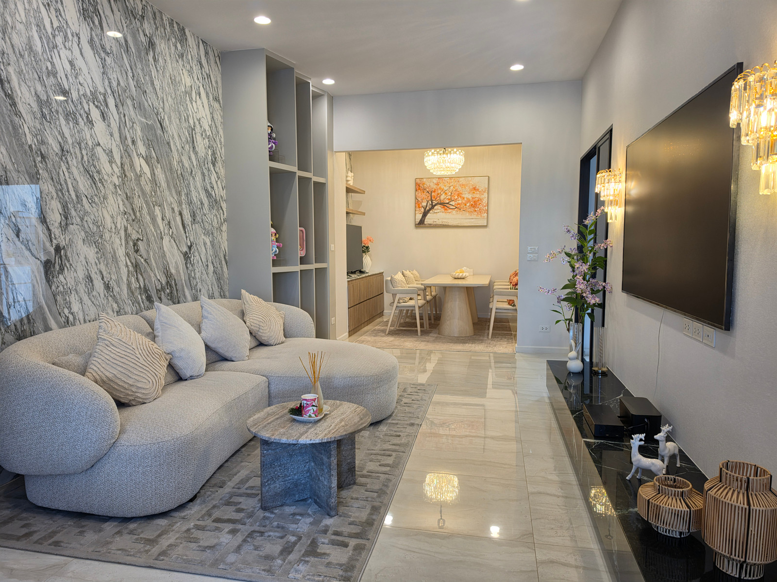 Demi Sathu 49, Garden and Pool View, City centered, near multiple highways, CBD, International Schools and Shopping mall