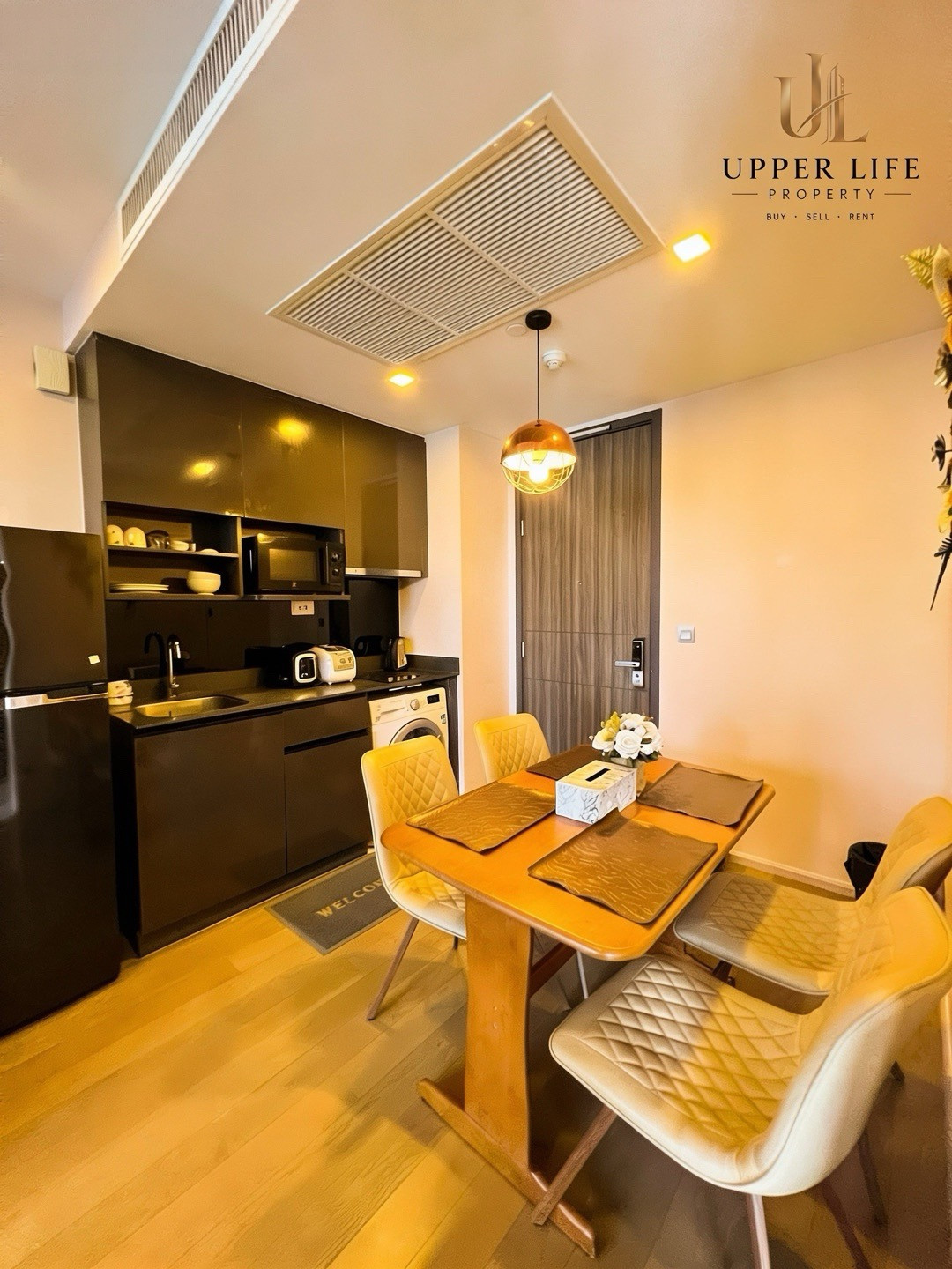 Best Price Ashton Asoke 2 Bed 1 Bath 47 sqm 50,000 Contact 0856262010