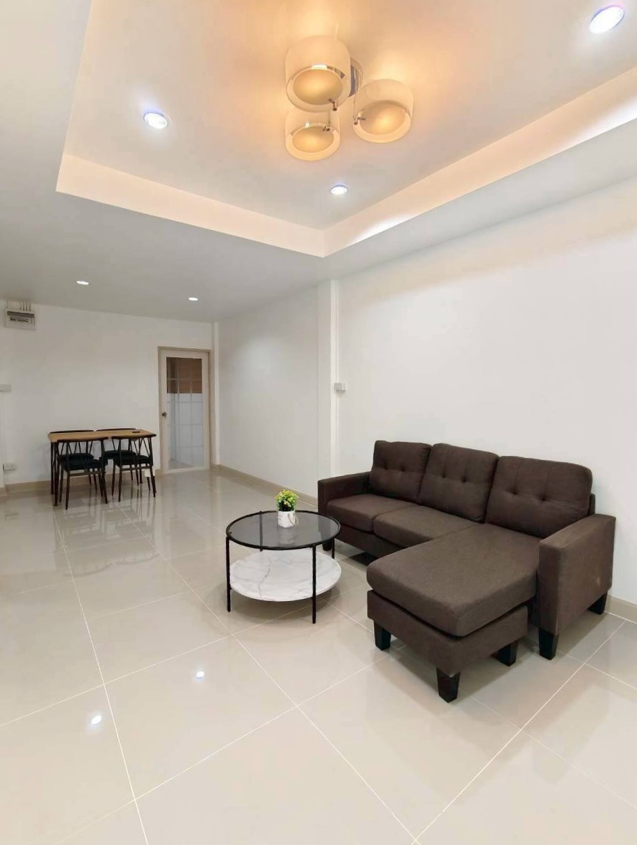 🏡ทาวน์เฮาส์บัวทอง 4 รีโนเวทใหม่ 4 ห้องนอน ต่อเติมครบ พร้อมอยู่ ในงบสุดคุ้ม🏡 – รูปที่ 4