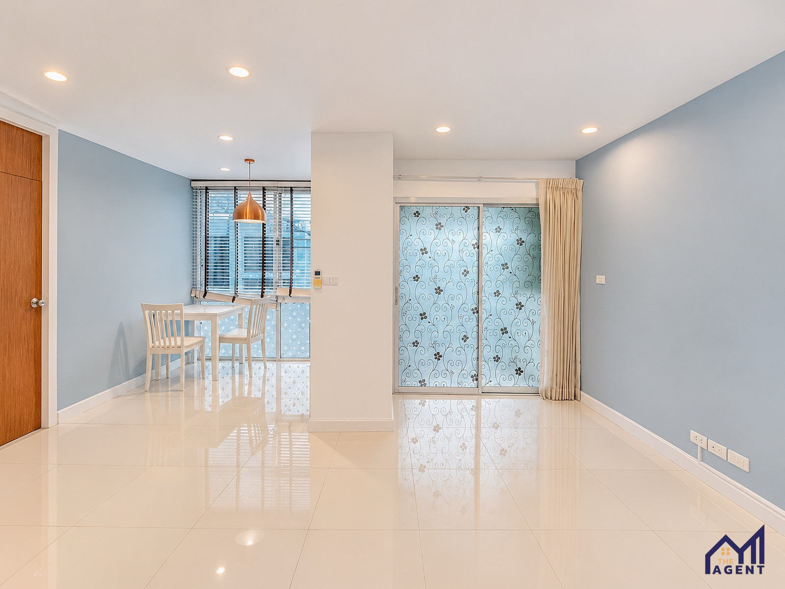Citrine Condo Sathorn-Taksin near BTS Wongwian Yai.