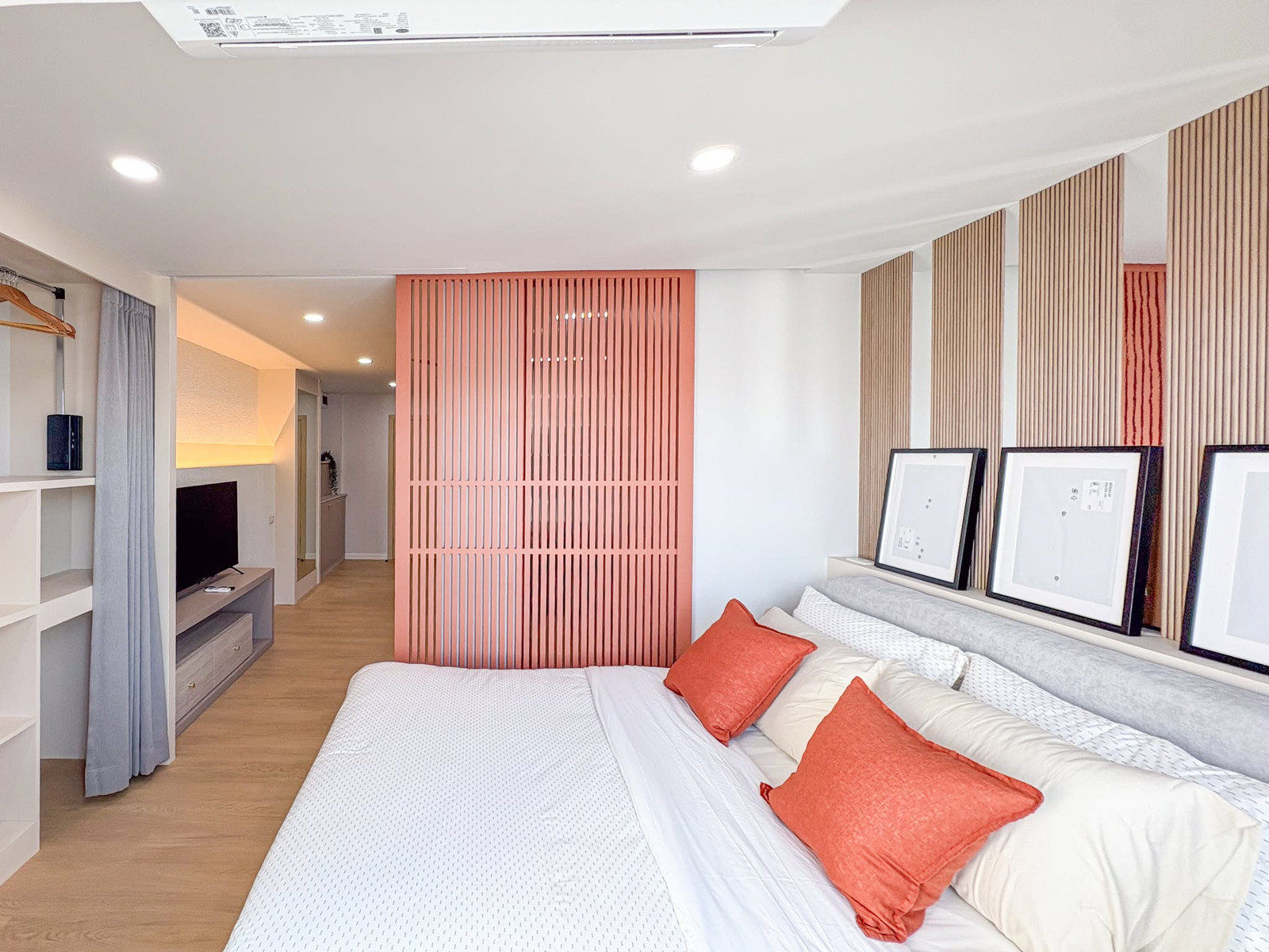 ขายคอนโด นิมมานซอย 15 ห้อง one bedroom ชั้น 4, size 35 sqm