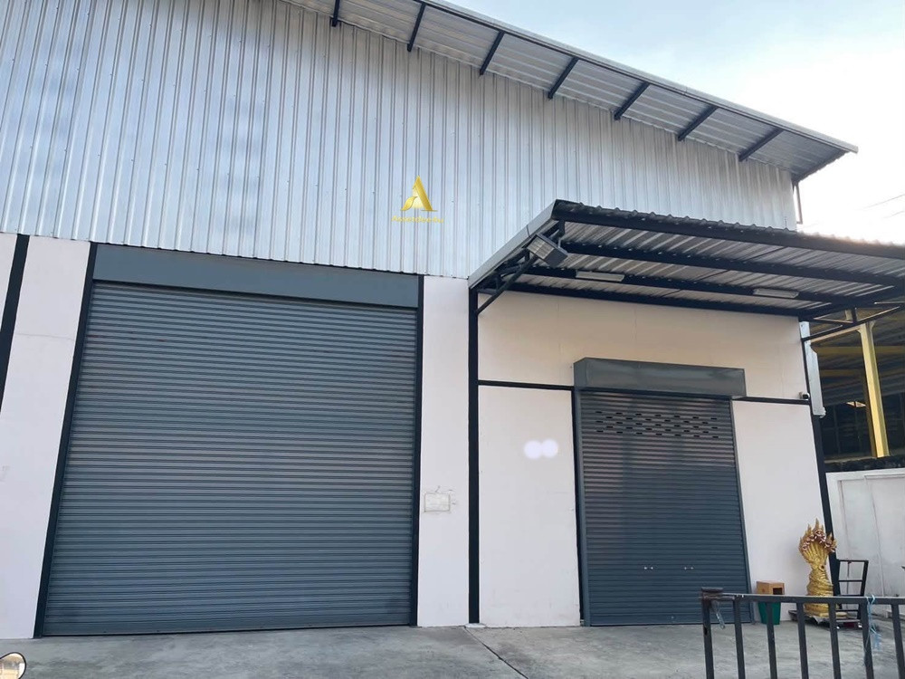 Warehouse for rent with office, area 240 sq m, large vehicles can enter and exit. Near Srisamarn Expressway, Tiwanon Road