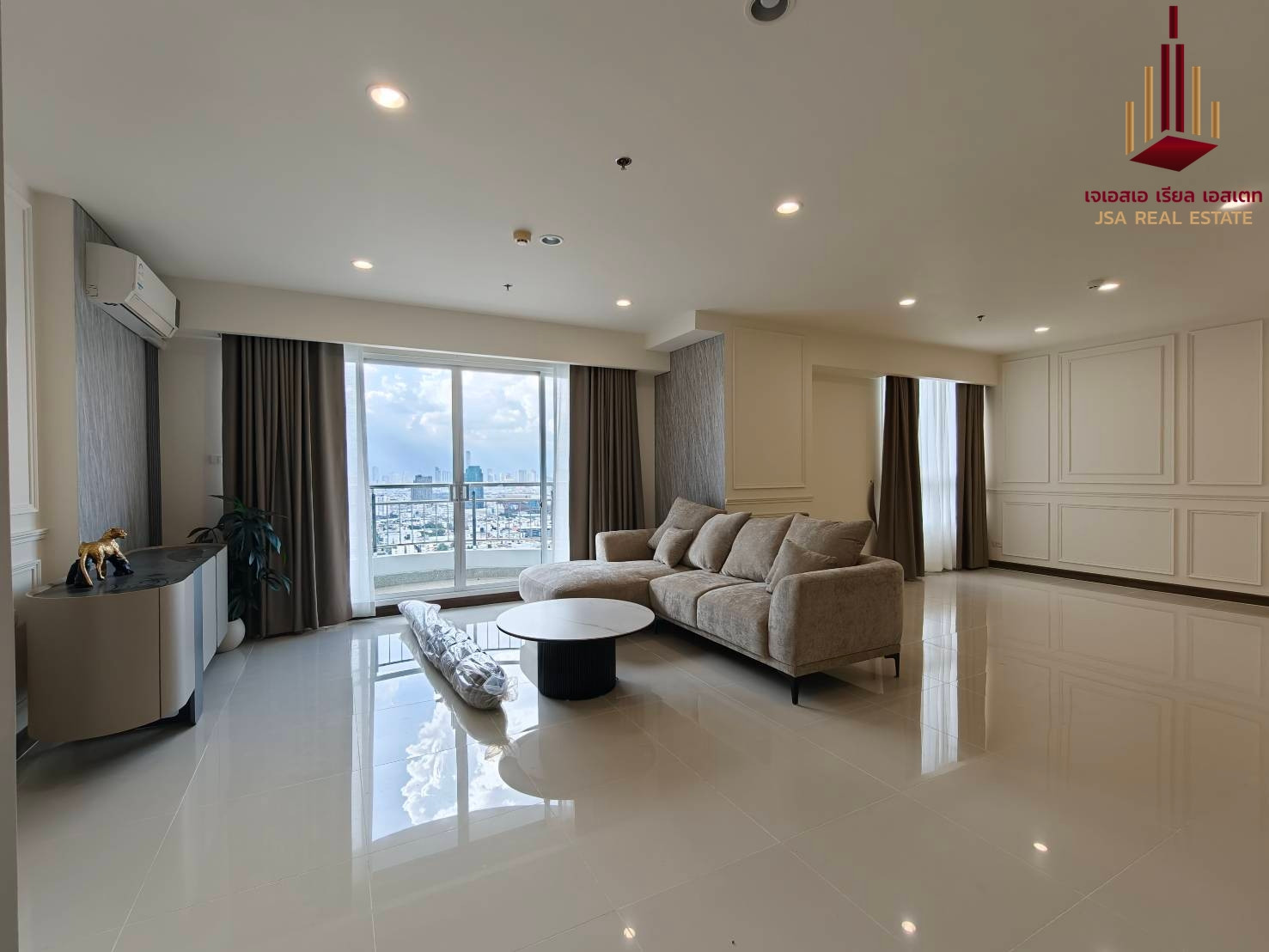 ✨ For Rent: Supalai Prima Riva Condo ✨ 💰 Only  69,000 THB/month
