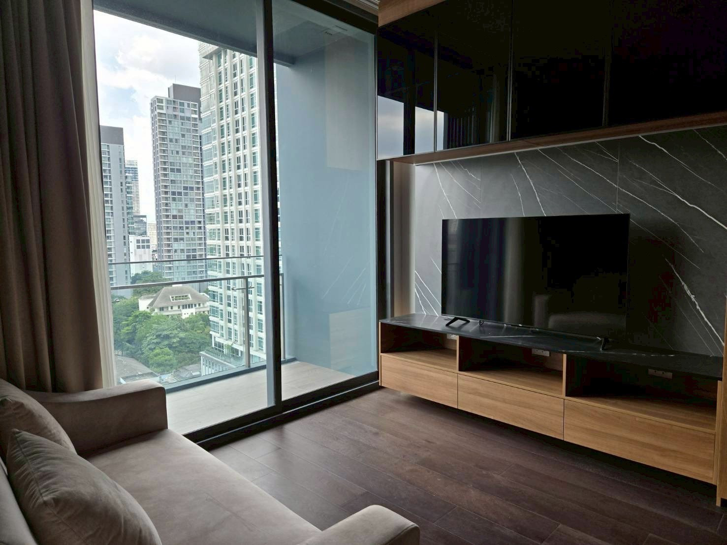 ชีวิตหรูใจกลางทองหล่อ! Laviq Sukhumvit 57 คอนโด 2 นอน 86.5 ตร.ม. ใกล้ BTS! - U6559797 ชีวิตหรูใจกลางทองหล่อ! Laviq Sukhumvit 57 คอนโด 2 นอน 86.5 ตร.ม. ใกล้ BTS! - U6559797