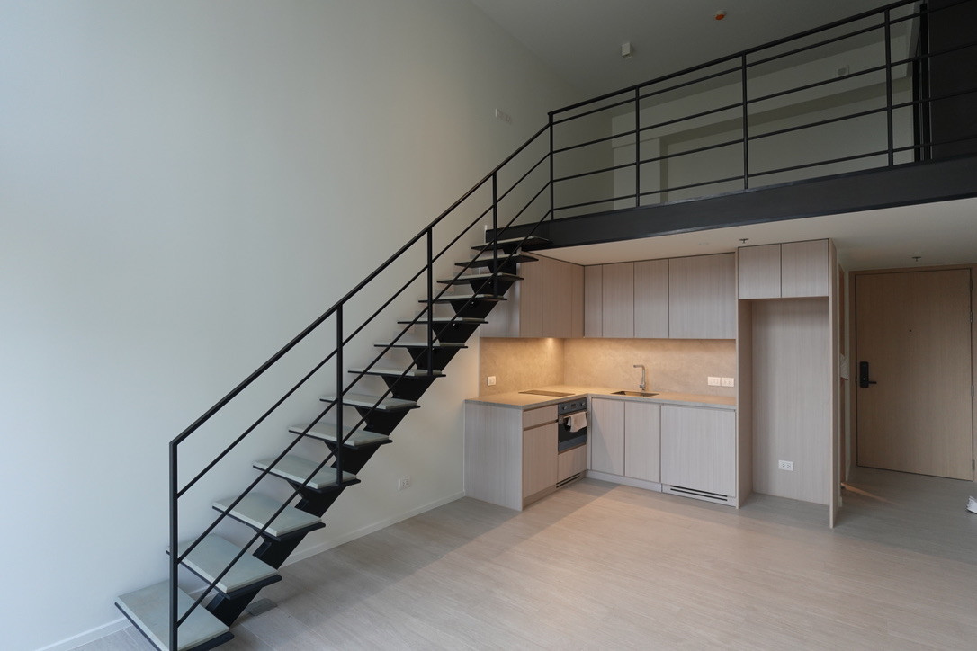 🏙️ Condo for sale THE LOFTS SILOM, loft style condo, Silom location