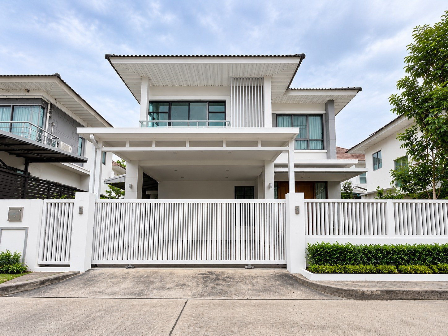 🏡 New Listing 2-story detached house, Pattanakarn location, near the city, Perfect Place, Pattanakarn - Srinakarin. 🏡 New Listing 2-story detached house, Pattanakarn location, near the city, Perfect Place, Pattanakarn - Srinakarin.
