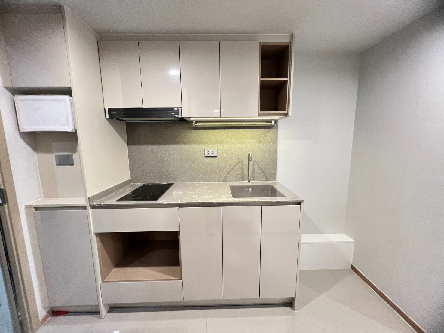 ​คัลเจอร์ จุฬา Duplex ห้องสวยพื้นที่รวม 38 ตร.ม.! ใจกลางเมืองใกล้จุฬาฯ สามย่านมิตรทาวน์ & Dusit Central Park ราคา 7.7 ลบ. Line: @whitesand โทร 065-5639565