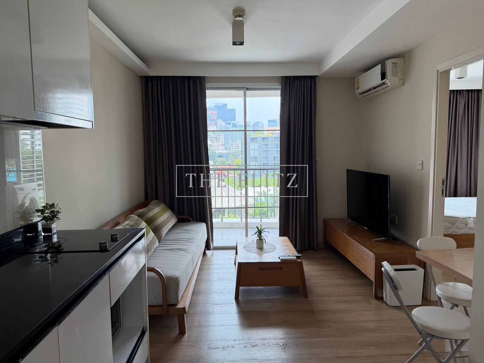 Spacious 1-Bedroom Condo at Maestro 39 (Pet-Friendly) | 35.79 SQ.M | Near BTS Phrom Phong | 22K/Month