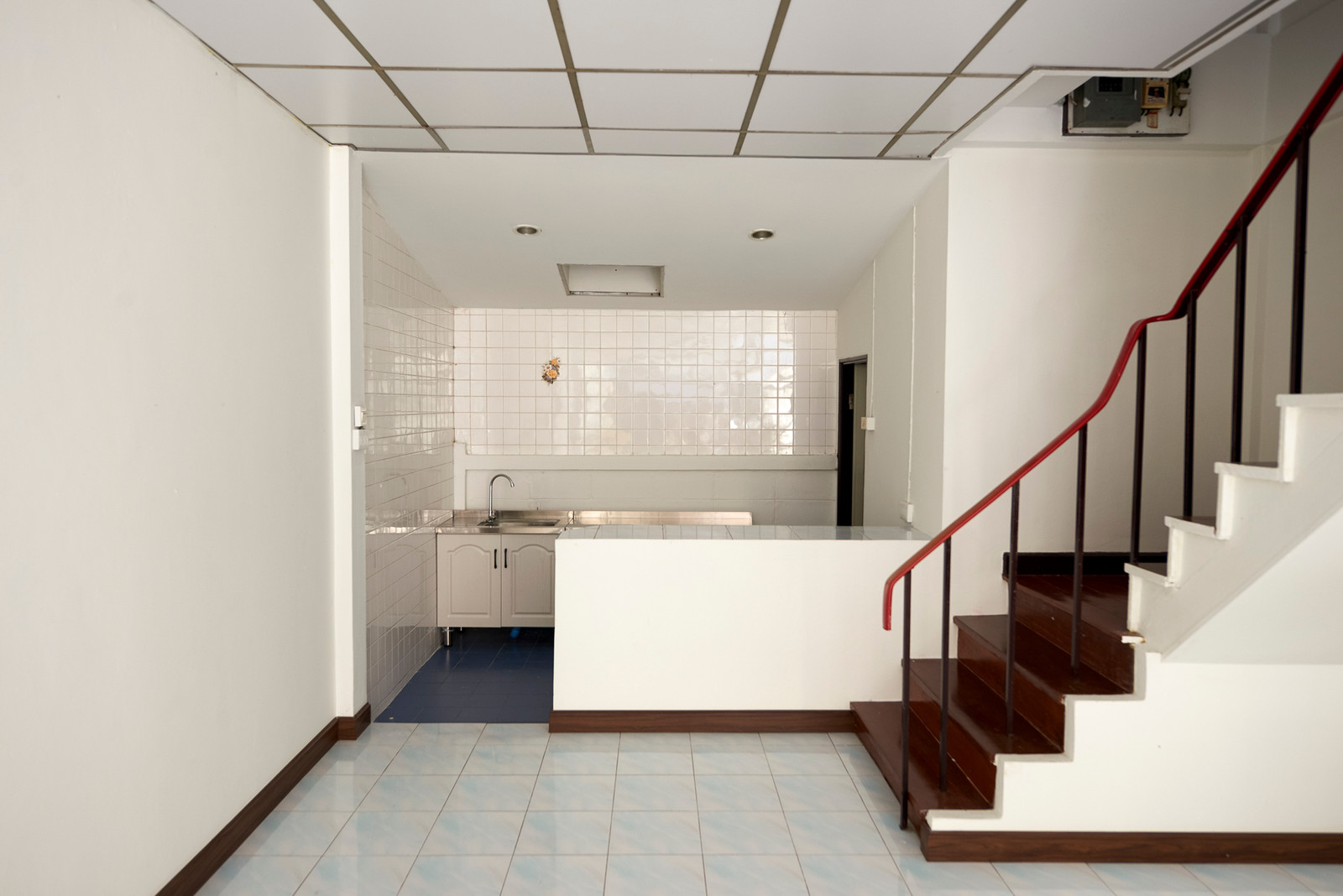 ให้เช่าทาวน์เฮาส์ 2 ชั้น ซอยนวมินทร์ 90 หมู่บ้านอัมรินทร์นิเวศน์ 2  – รูปที่ 2