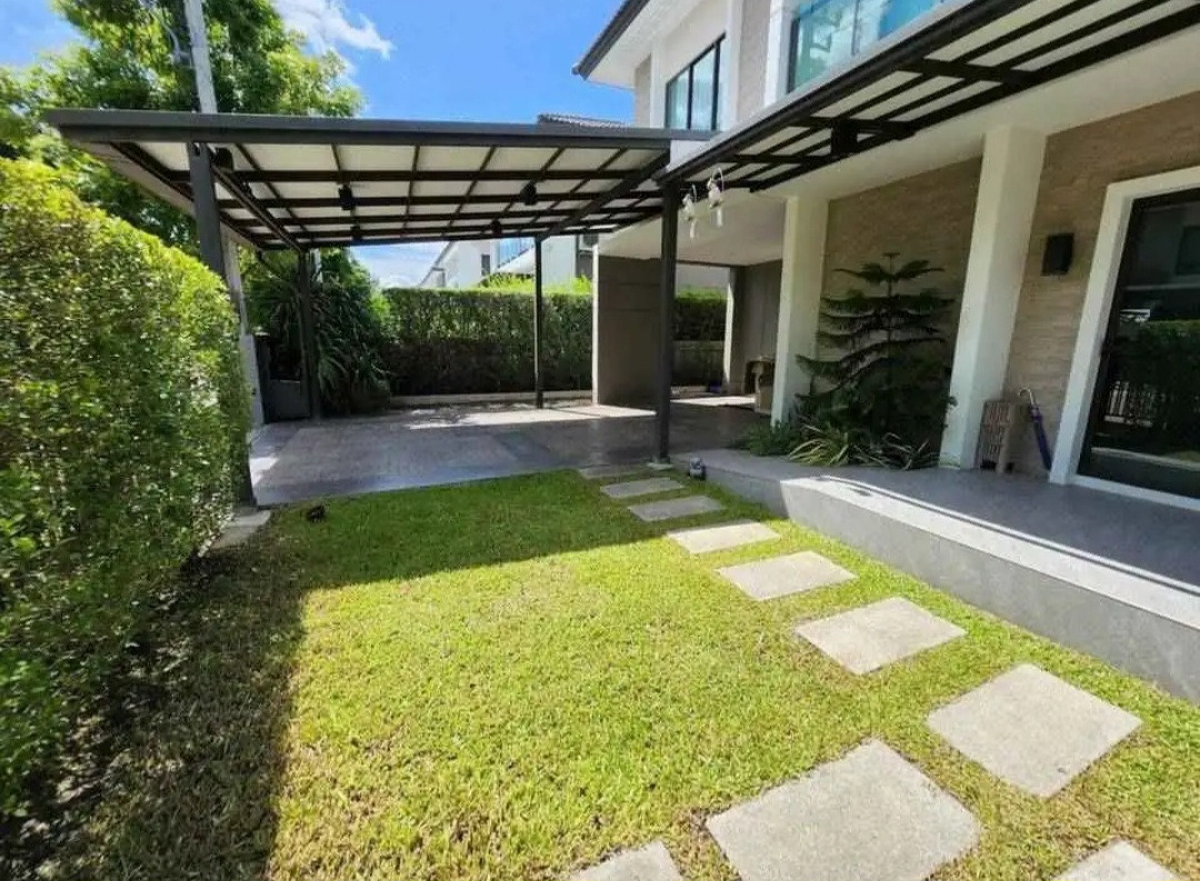 FOR RENT | THE CITY PATTANAKARN PHASE 1  บ้านหรูหลังมุม ติดถนนเมนโครงการ ทำเลพรีเมียม ใกล้สวนและ Clubhouse – รูปที่ 2