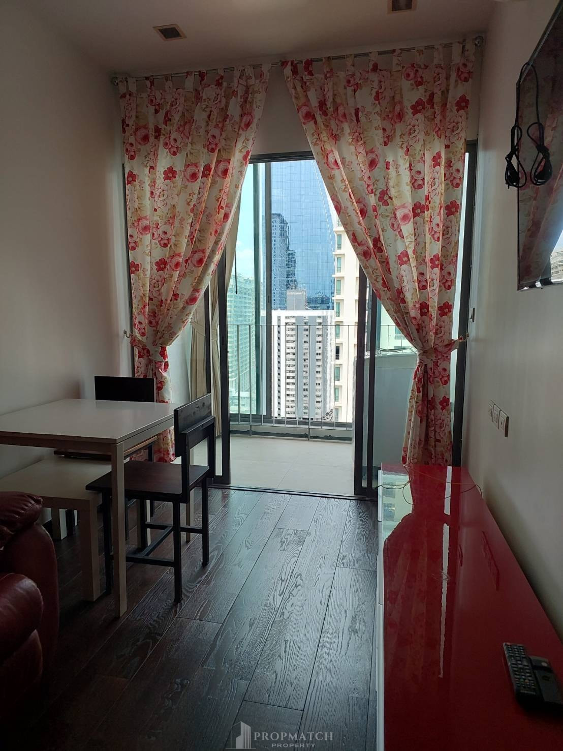 ✨Flash Deal ✨IDEO Q Phayathai (1Bed 1Bath 41SQM.) ready to move in! Only 22,000 baht per month Tel.0981315848@propmatch
