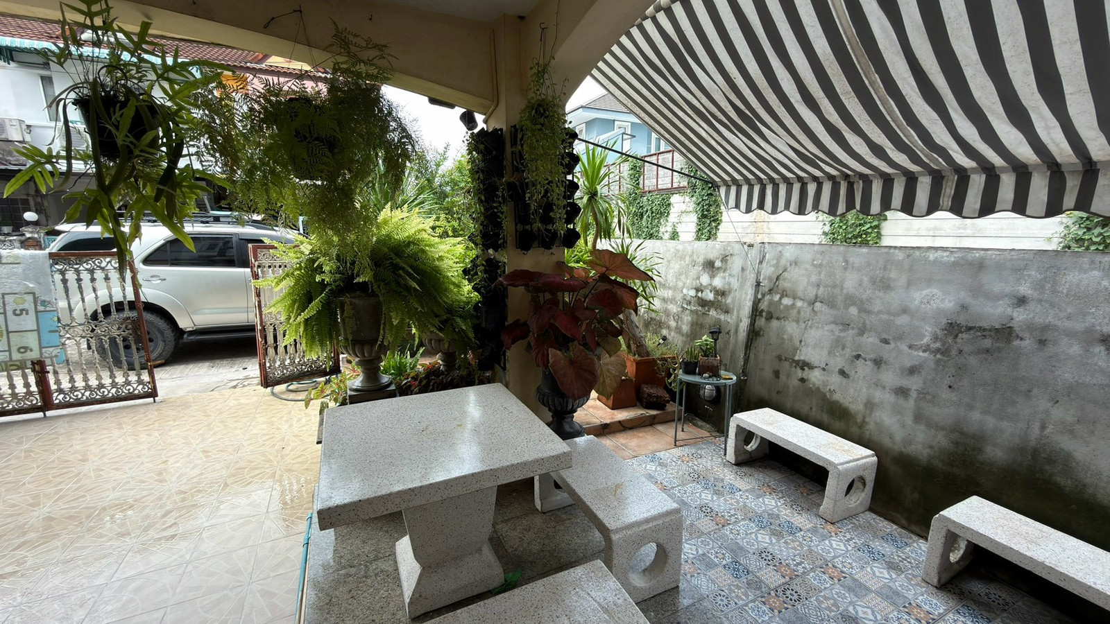 Selling at a special price, forwarding to renovate: 2-story townhouse, corner house, K.C. Ramintra 5 Village (K.C. Ramintra 5) – รูปที่ 4