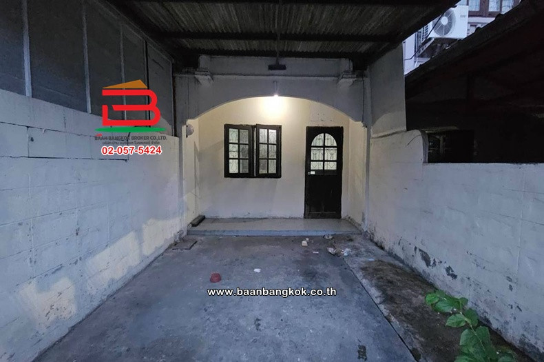 ทาวน์เฮาส์ 2 ชั้น เนื้อที่ 16 ตร.ว. หมู่บ้านร่มทิพย์ (ซอยหทัยราษฎร์ 33) ถนนสุวินทวงศ์ แขวงบางชัน เขตคลองสามวา – รูปที่ 3