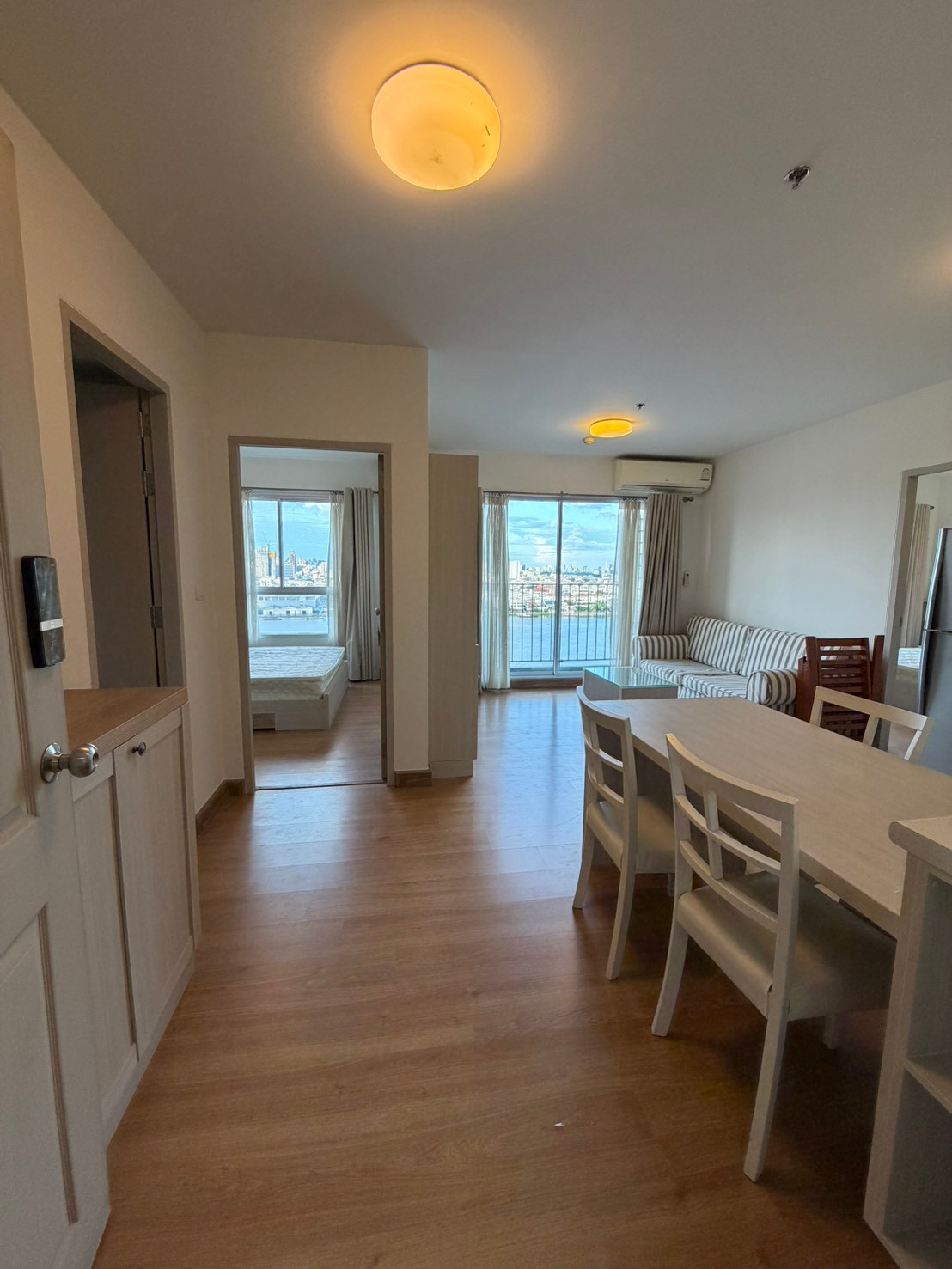 🏙️ Condo for rent along the Chao Phraya River, beautiful view, high floor 📍 CHAPTER ONE RATBURANA 33, 2 bedrooms, 2 bedrooms, river view