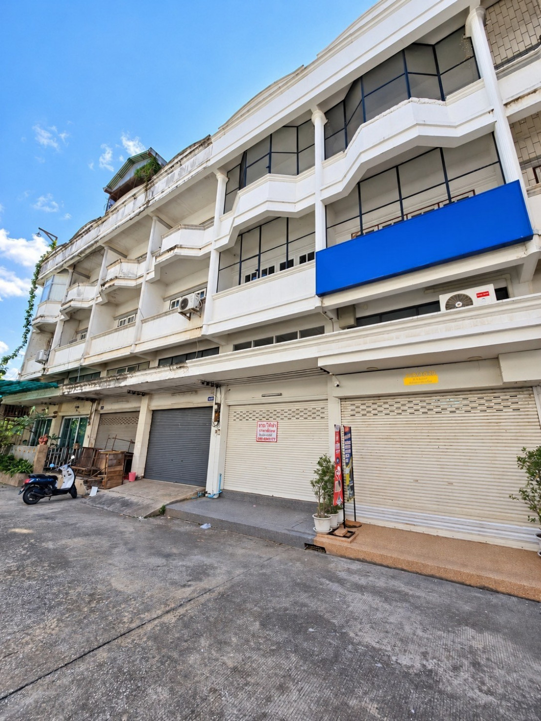 ขายตึกสูง 3.5 เหมาะทำโฮมออฟฟิศ หน้าหมู่บ้านชินลาภ ติด Index Living Mall – รูปที่ 2