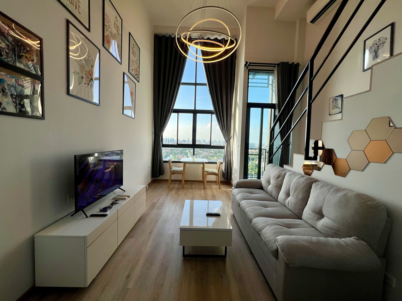 ให้เช่าIdeo New Rama9 ห้องสวยเพดานสูง ให้เช่าIdeo New Rama9 ห้องสวยเพดานสูง