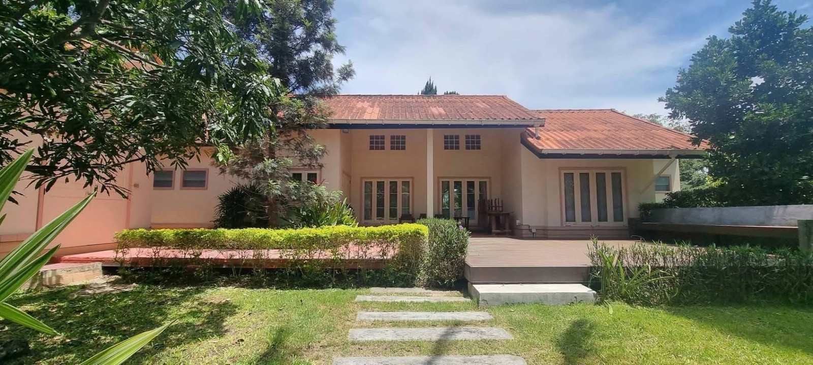 House for Sale in Khao Yai, Khanong Phra, Pak Chong with Over 11 Rai of Land