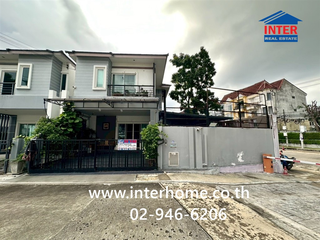 บ้านเเฝด 2 ชั้น 45.7 ตร.ว. หมู่บ้านพราวด์เพลส @ห้าแยกวัชรพล ซอยร่วมมิตรพัฒนา ถนนวัชรพล ถนสุขาภิบาล5 เขตบางเขน กรุงเทพมหานคร 