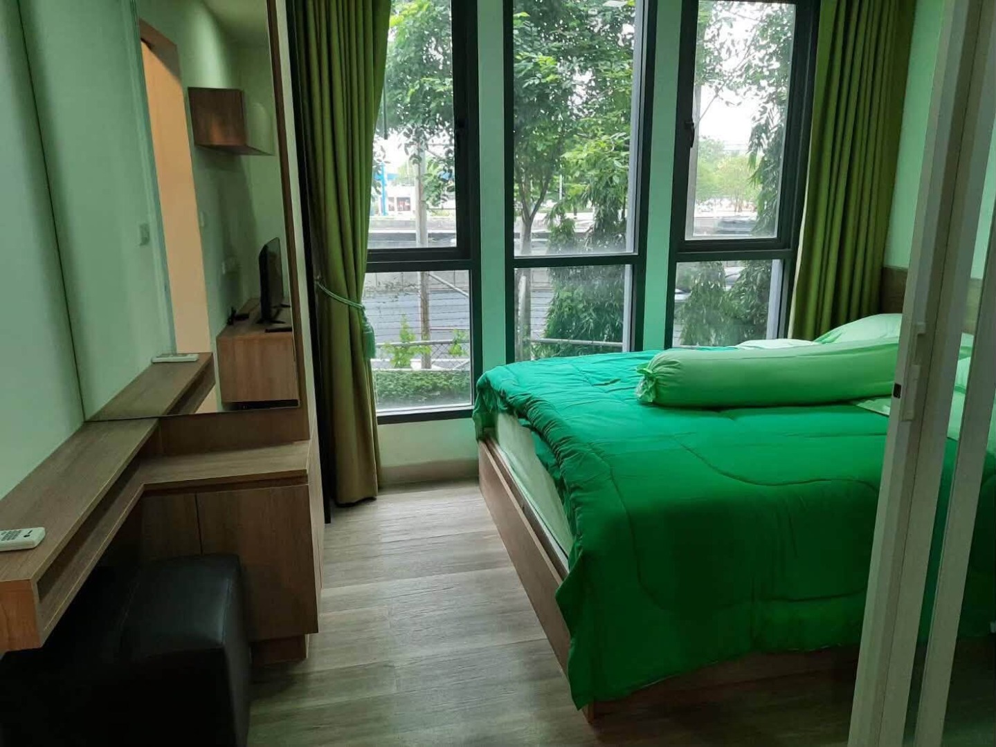 🔥Rent Now🔥 Moniiq Sukhumvit 64, near BTS Punnawithi Station. Fully furnished and ready to move in.