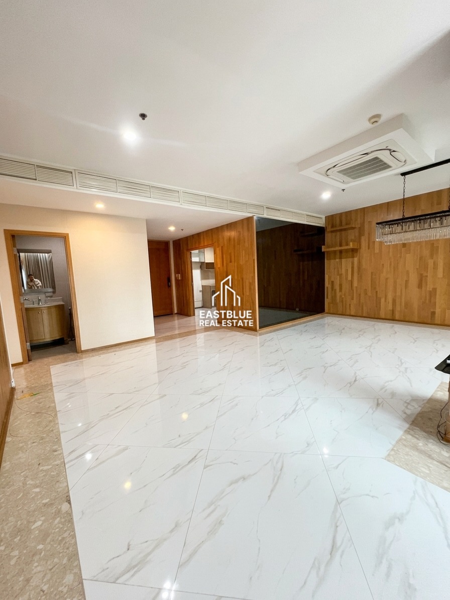 รวมค่าโอน The Empire Place คอนโดหรู 3 ห้องนอน ใจกลางเมือง ✨ 0642748883 รวมค่าโอน The Empire Place คอนโดหรู 3 ห้องนอน ใจกลางเมือง ✨ 0642748883
