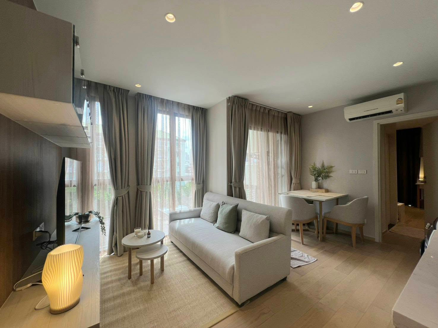 🐱❤️ RUNESU THONGLOR 5 ❤️🐱 1 BEDROOM + 1 BATHROOMS | 38 SQ.M.  - Rental Price : 38,000 Baht/month