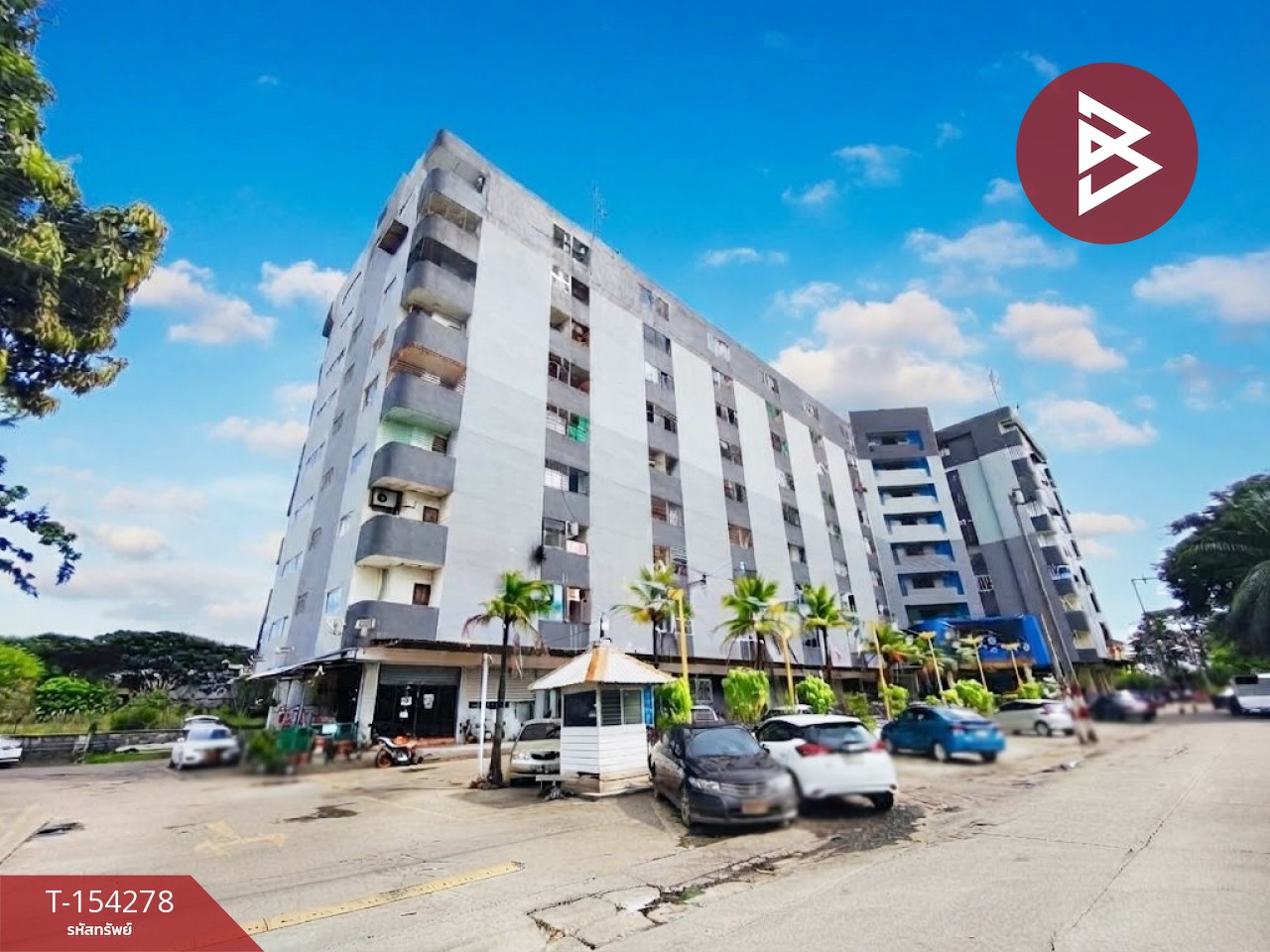 Condo for sale, Petchpailin Condo Town Project Phraya Suren 35, ready to move in, spacious area, good atmosphere.