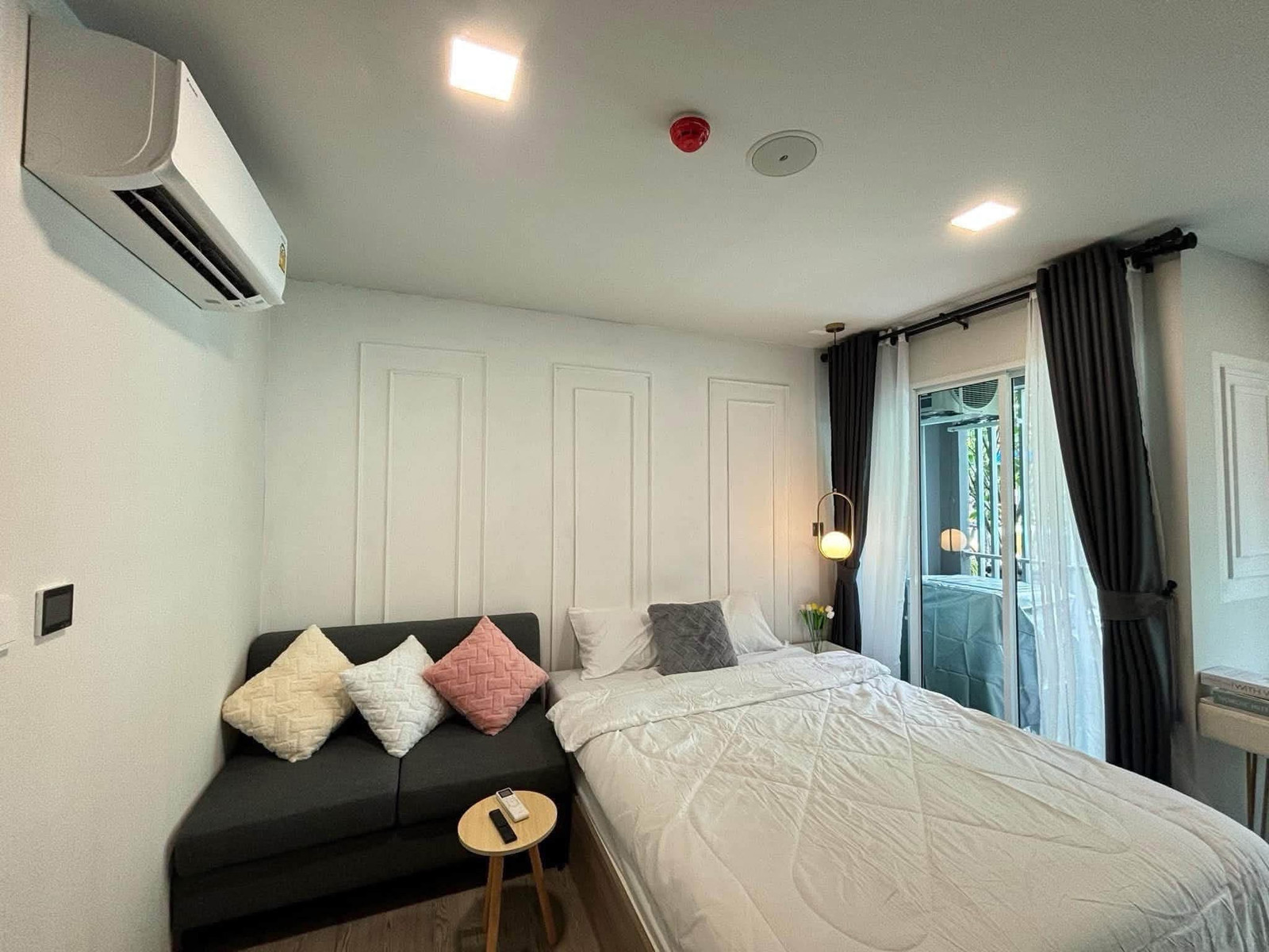 ให้เช่า Kave Town Island อาคาร A ชั้น 1 วิวสระ 23 ตร.ม. เฟอร์ฯ ครบ 11,000 บาท/เดือน ใกล้ ม.กรุงเทพ ให้เช่า Kave Town Island อาคาร A ชั้น 1 วิวสระ 23 ตร.ม. เฟอร์ฯ ครบ 11,000 บาท/เดือน ใกล้ ม.กรุงเทพ