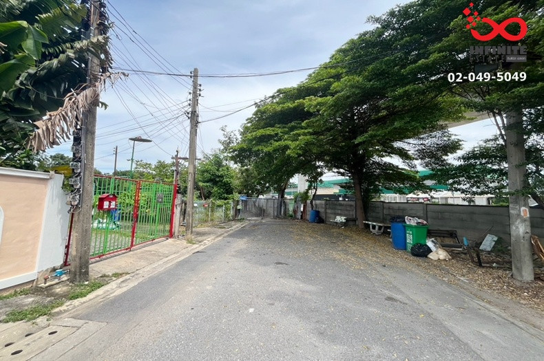 Land for sale, already filled, 1 rai 99 sq m, Phahonyothin 54/4, wide frontage, next to Phahonyothin - Lam Luk Ka Road, near BTS Green Line, Khu Khot Station, very good location. – รูปที่ 2