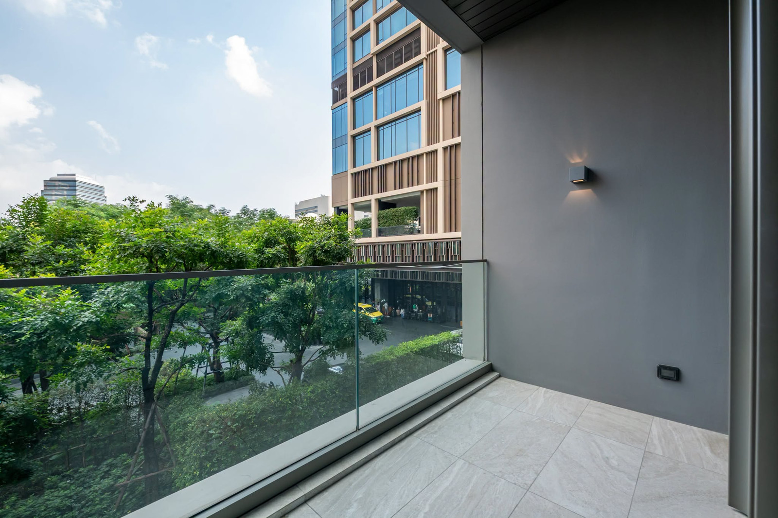 🏢 Baan Sindhorn 122.36 ตร.ม. 2 ห้องนอน 2 ห้องน้ำ – รูปที่ 2