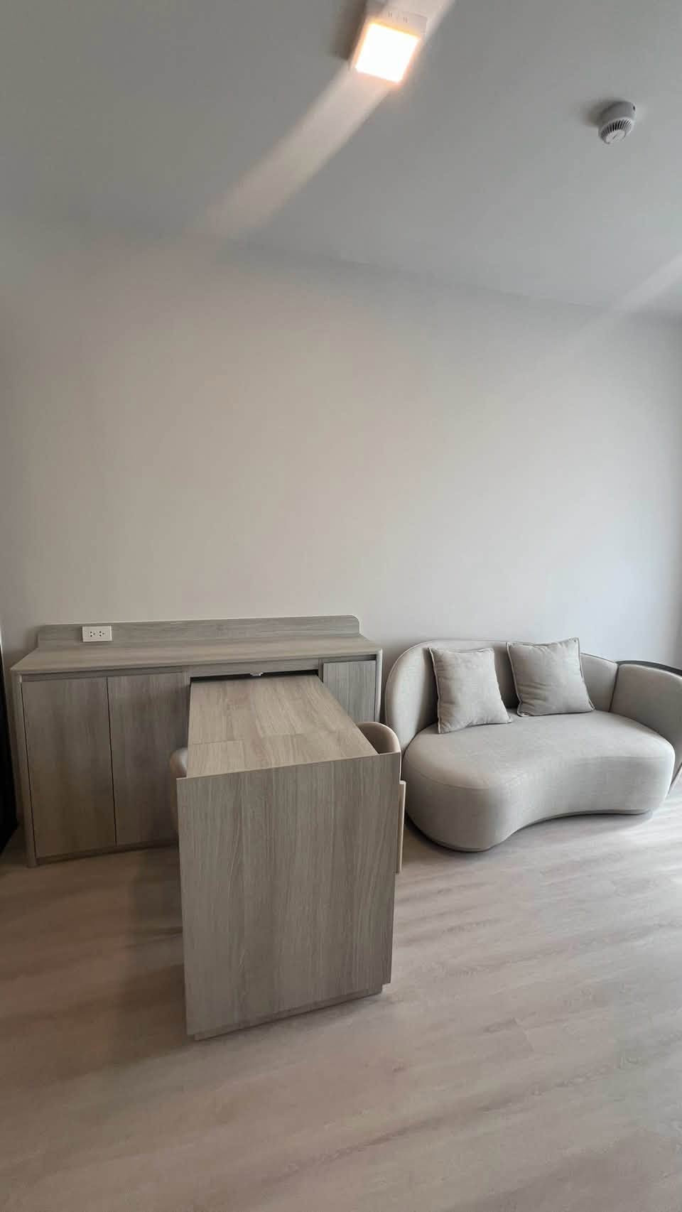 For Rent - COBE Ratchada Rama 9 Condo, Details  🛌 Type : 1 Bedroom  📏 Size : 33 Sq.m.  🏢 Floor : 16 💰 Price : 17,000 THB/month ✅ Fully Furnished & Available Now – รูปที่ 3