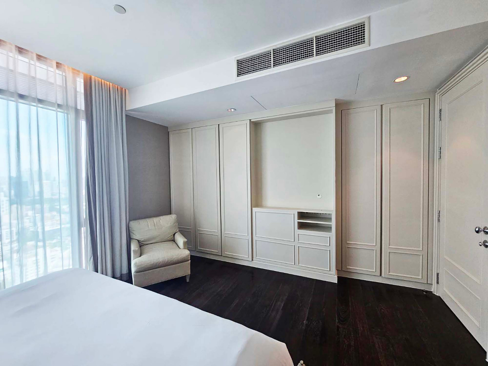 *For SALE and RENT* Duplex PENTHOUSE 300sq.m. Super Luxury Bangkok Oriental Residence Please call : 095-3905490 – รูปที่ 3