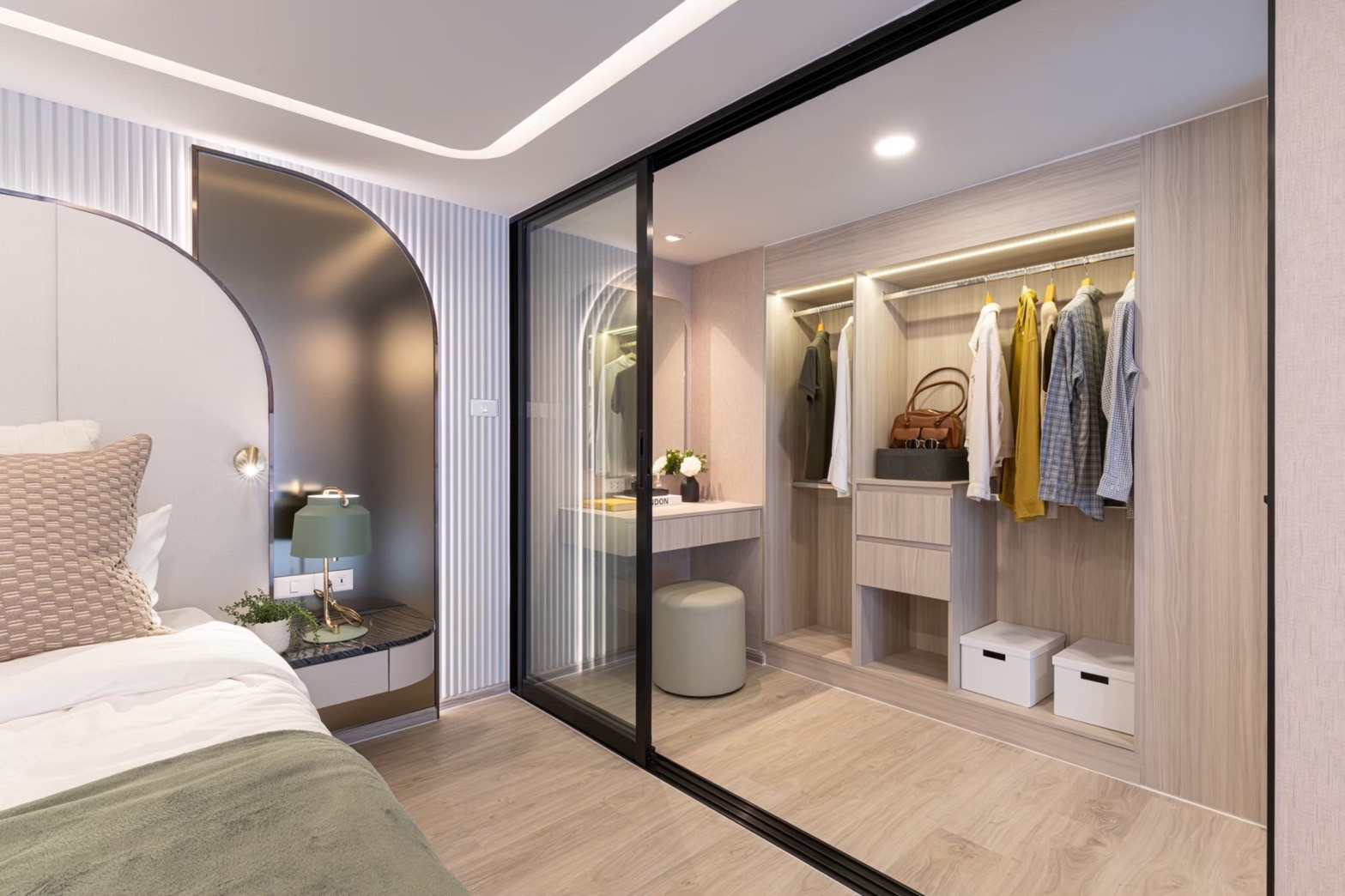 Condo down payment for sale, 2 floors, pets allowed, Origin Place Phetkasem, 350,000 baht. – รูปที่ 2