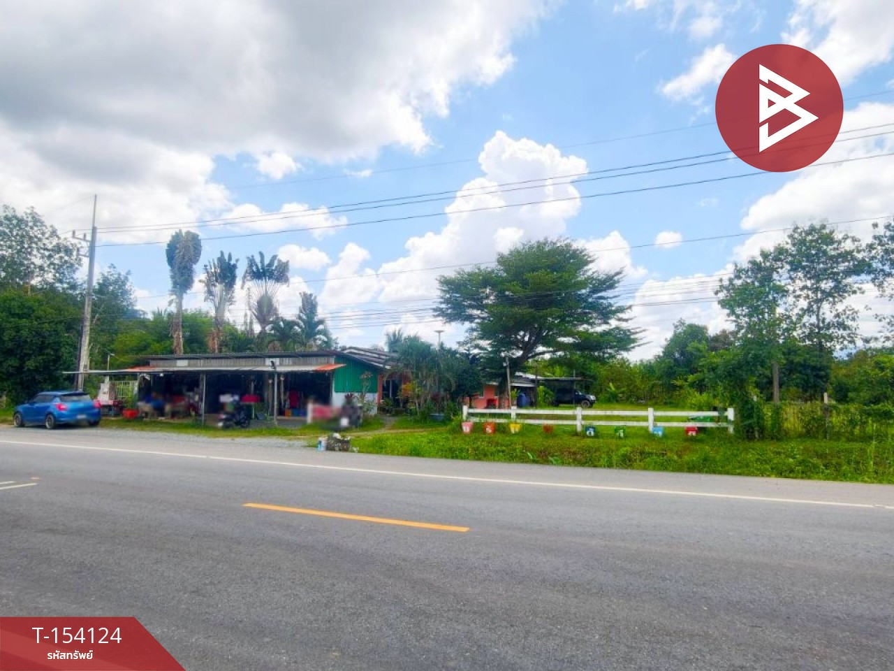 Single house for sale with land, area 300 square meters, Makham District, Chanthaburi.