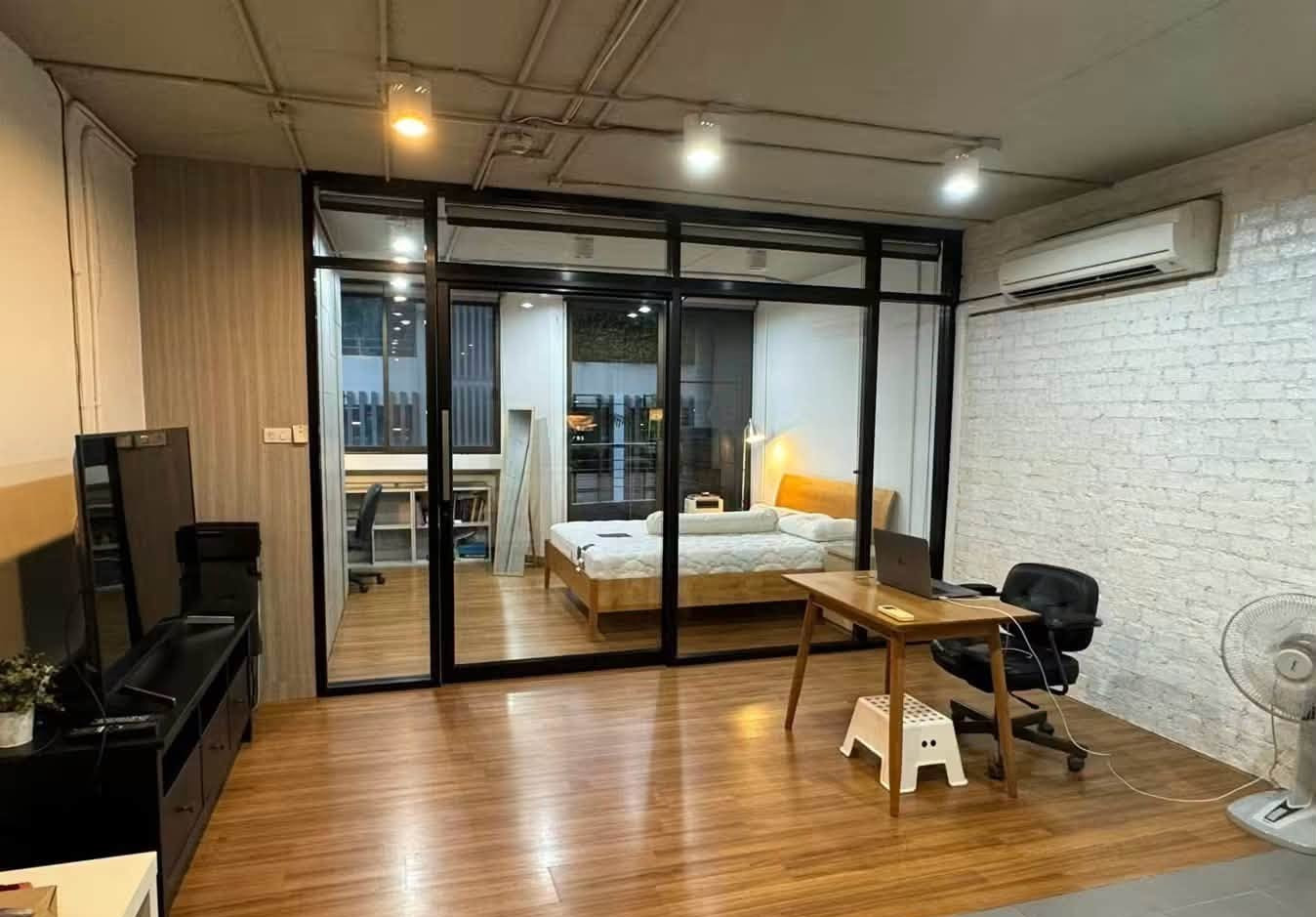 ให้เช่าคอนโด Supalai Place Sukhumvit 39 - 1 ห้องนอน 1 ห้องน้ำ - 50 ตร.ม. - เช่า 20,000 บาท/เดือน [BLr2610034]