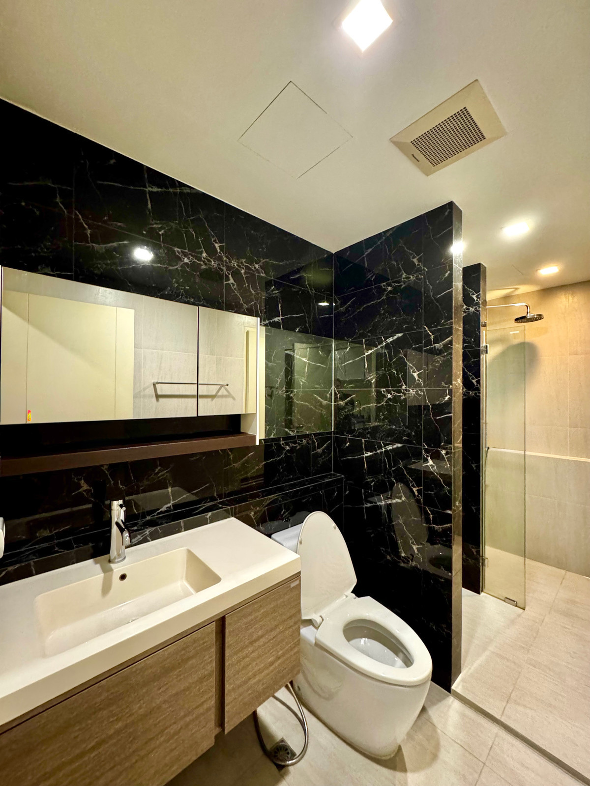 For rent: Tree Condo Ekamai, near BTS Ekamai 500 meters, low rise condo, large room 40 sq m. – รูปที่ 3