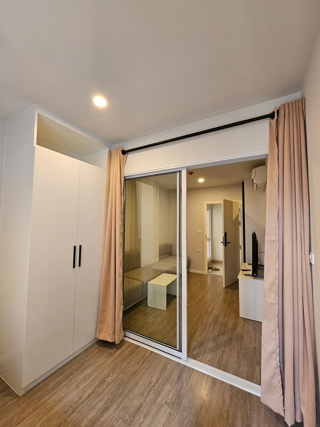 บลู พหลโยธิน 35 / Blue Phahonyothin 35 – รูปที่ 4
