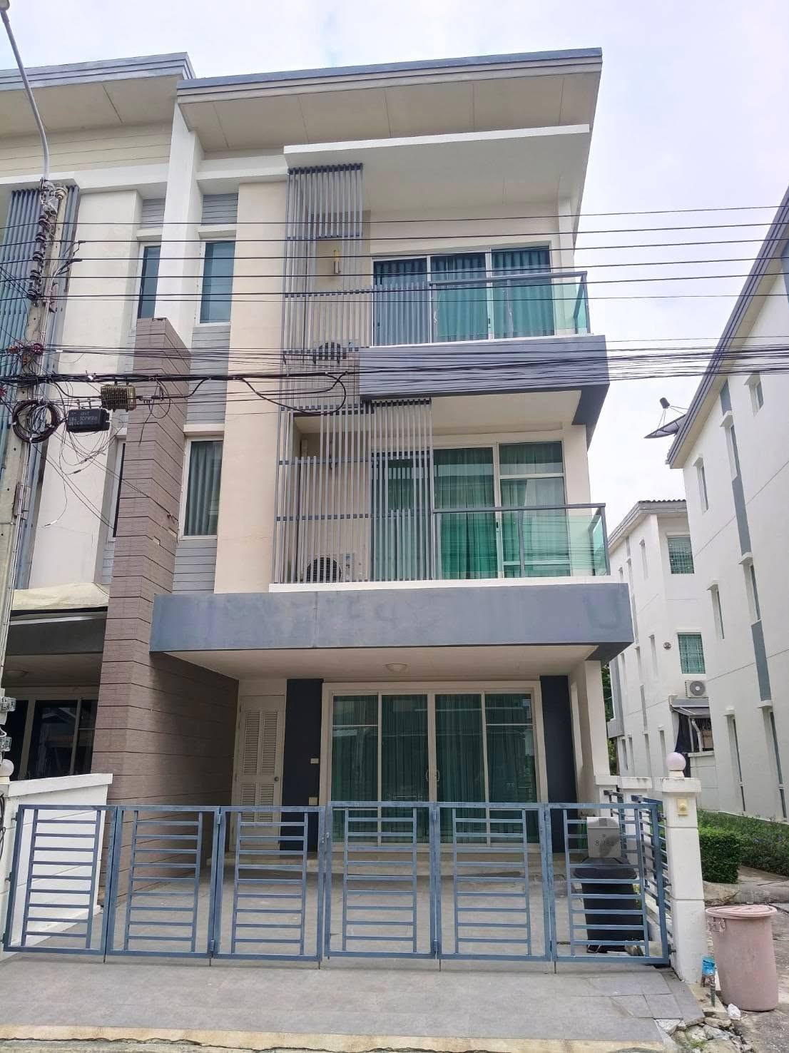 ⚡ For rent, 3-story townhome, Town Avenue Srinakarin, Soi On Nut 68, near BTS, size 22 sq m. ⚡