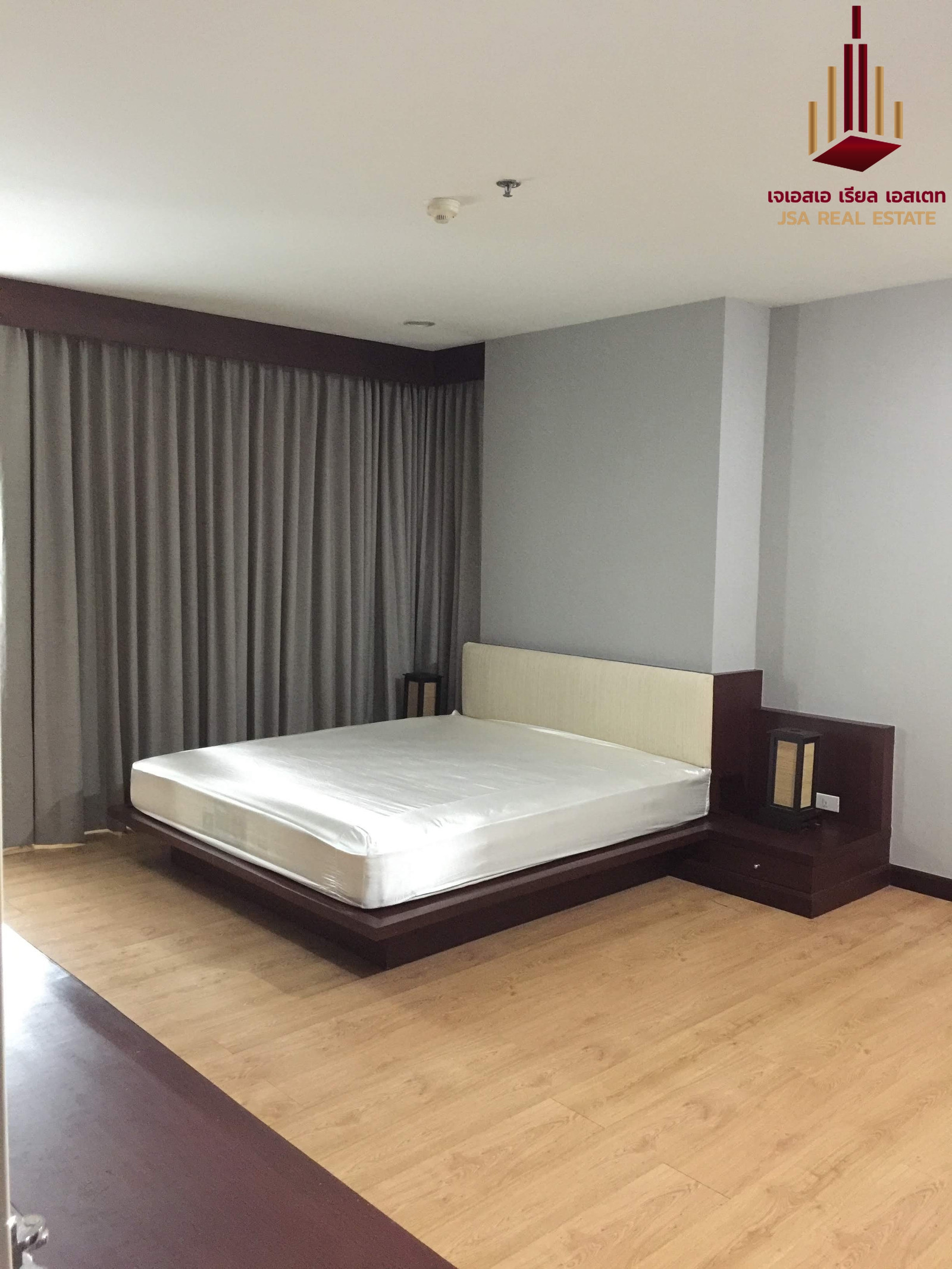 🏢 For Sale: Silom Grand Terrace