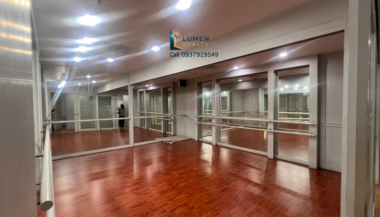 ✨ 200 sq.m. Commercial Unit on The Entire 2nd-floor in a Community Mall by BTS Thong Lor – รูปที่ 2